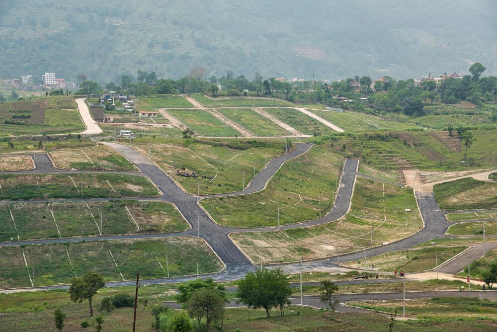 Corner Plot with Road Access
